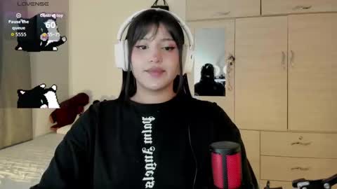 Ju Kyung online show from 10-18-25, 02:03