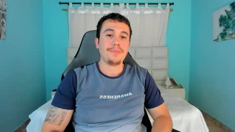 Juan online show from 04-11-26, 08:02