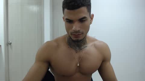 juan_gomez_1 online show from 12-28-24, 11:41