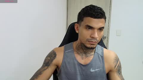 Snapshot of juan_gomez_1 chatting on 06-11-26, 05:16 juan_gomez_1 online show from 06-11-26, 05:16