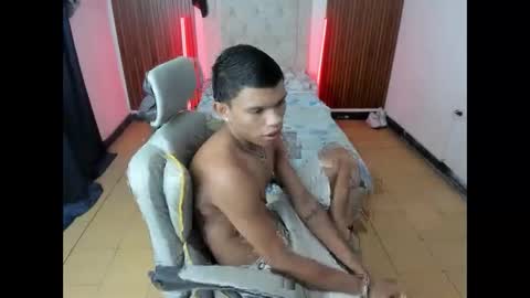 Juan Mhata online show from 04-12-26, 01:32