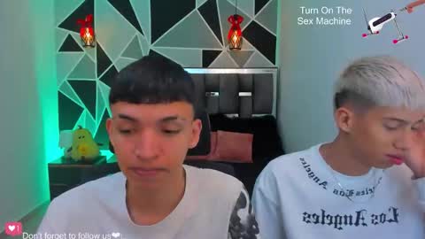 JuanSteven online show from 04-05-26, 11:29