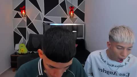 JuanSteven online show from 04-11-26, 02:49