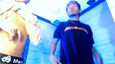 juan_saul1 online show from 04-16-26, 12:28