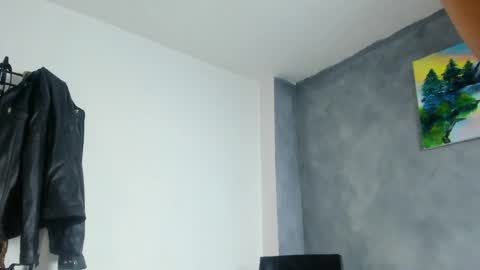 Snapshot of juanbladde chatting on 05-01-26, 03:00 Juan Esteban online show from 05-01-26, 03:00