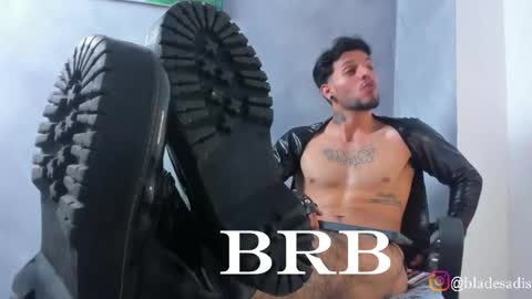 Snapshot of juanbladde chatting on 05-24-26, 11:26 Juan Esteban online show from 05-24-26, 11:26
