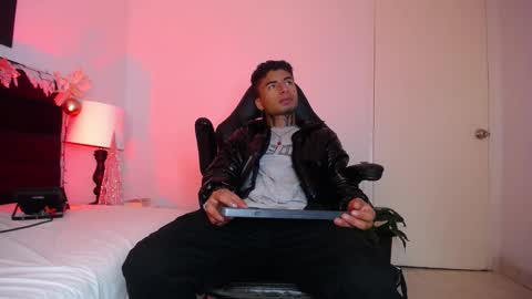 juancamilo66_ online show from 01-02-25, 03:58