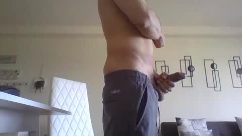 Snapshot of juanearth1 chatting on 04-23-26, 10:12 juanearth1 online show from 04-23-26, 10:12