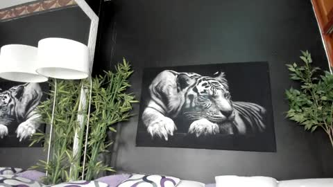 JUANITA online show from 12-10-24, 01:00