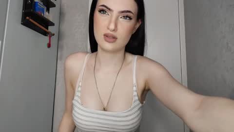 Veronika online show from 05-23-26, 06:18