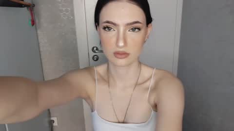 Veronika online show from 05-25-26, 06:19