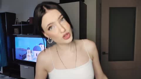 Veronika online show from 05-28-26, 03:20