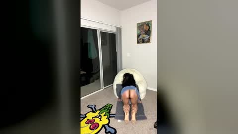 Snapshot of juanitodeynewyork chatting on 12-03-25, 03:03 juanitodeynewyork online show from 12-03-25, 03:03