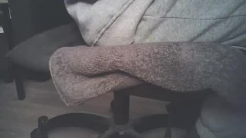 Snapshot of juanitou chatting on 12-17-25, 02:56 frenchchouchou online show from 12-17-25, 02:56