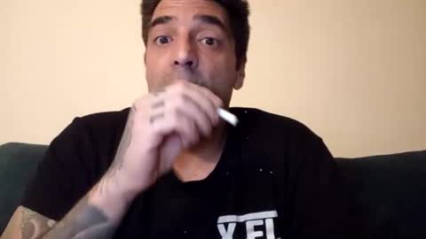 Snapshot of juanjosefran11 chatting on 04-12-26, 04:39 juanjosefran11 online show from 04-12-26, 04:39