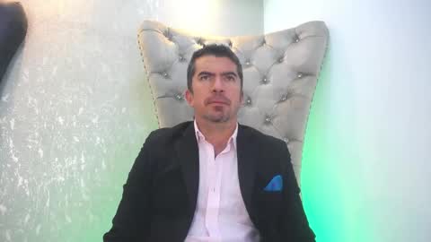 Snapshot of juank_fit45 chatting on 04-22-26, 01:45 Juan k online show from 04-22-26, 01:45