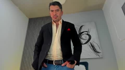 Snapshot of juank_fit45 chatting on 05-15-26, 02:57 Juan k online show from 05-15-26, 02:57