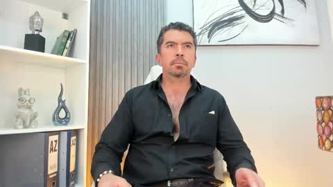 Snapshot of juank_fit45 chatting on 06-09-26, 03:40 Juan k online show from 06-09-26, 03:40