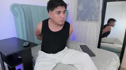 JUAN  online show from 11-21-25, 05:06