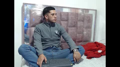Snapshot of juanperez1999777 chatting on 09-29-25, 09:52 juanperez1999777 online show from 09-29-25, 09:52