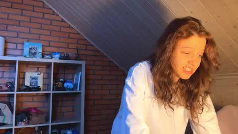 Olivia online show from 01-11-26, 12:10