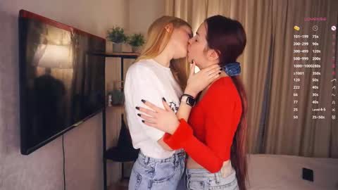 Snapshot of judithchristina chatting on 11-21-25, 05:17 We Kate and EvaDay AshleyNight Lovense is on PVT ALWAYS OPEN online show from 11-21-25, 05:17