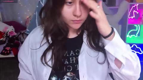 Snapshot of judithsilva chatting on 12-16-25, 10:42 JudithSilvia online show from 12-16-25, 10:42