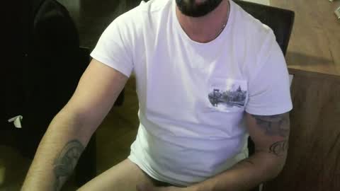 Snapshot of juicecuple chatting on 02-03-25, 02:34 CoupleJuice online show from 02-03-25, 02:34