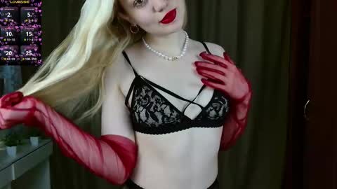 Snapshot of juicegirl340 chatting on 09-24-25, 10:51 Lola fav pattern 357595250 online show from 09-24-25, 10:51