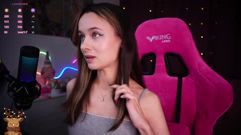 Snapshot of juicy___angel chatting on 12-11-24, 05:48 Angelina online show from 12-11-24, 05:48