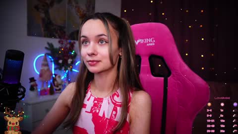 Snapshot of juicy___angel chatting on 01-24-25, 06:25 Angelina online show from 01-24-25, 06:25