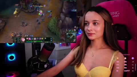 Snapshot of juicy___angel chatting on 02-06-25, 10:53 Angelina online show from 02-06-25, 10:53