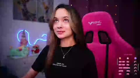 Snapshot of juicy___angel chatting on 02-10-25, 08:31 Angelina online show from 02-10-25, 08:31