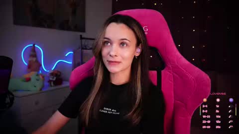 Snapshot of juicy___angel chatting on 02-23-25, 08:11 Angelina online show from 02-23-25, 08:11