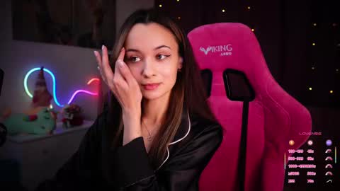 Snapshot of juicy___angel chatting on 03-04-25, 09:11 Angelina online show from 03-04-25, 09:11