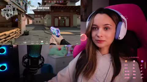 Snapshot of juicy___angel chatting on 03-10-25, 10:13 Angelina online show from 03-10-25, 10:13