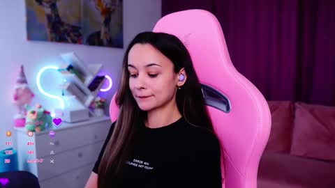 Snapshot of juicy___angel chatting on 09-26-25, 11:14 Angelina online show from 09-26-25, 11:14