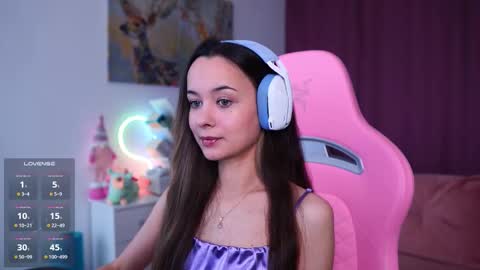 Snapshot of juicy___angel chatting on 11-22-25, 11:20 Angelina online show from 11-22-25, 11:20