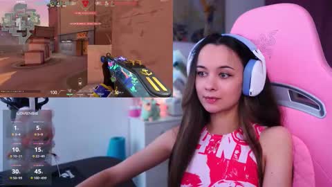 Snapshot of juicy___angel chatting on 11-24-25, 11:54 Angelina online show from 11-24-25, 11:54