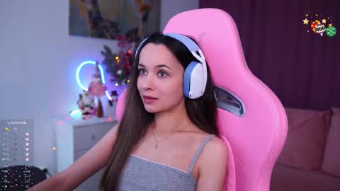 Snapshot of juicy___angel chatting on 12-15-25, 11:47 Angelina online show from 12-15-25, 11:47