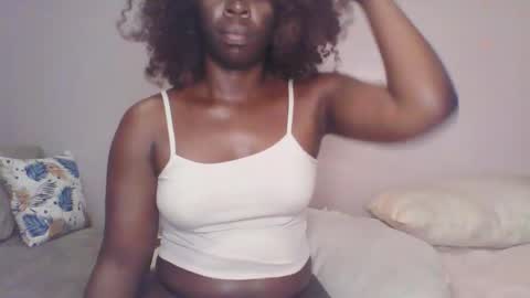 Snapshot of juicy_assgamma chatting on 09-22-25, 02:41 juicyass online show from 09-22-25, 02:41