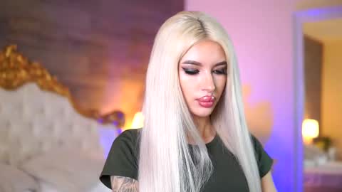 Snapshot of juicy_jessye chatting on 03-02-25, 07:45 Jessye online show from 03-02-25, 07:45