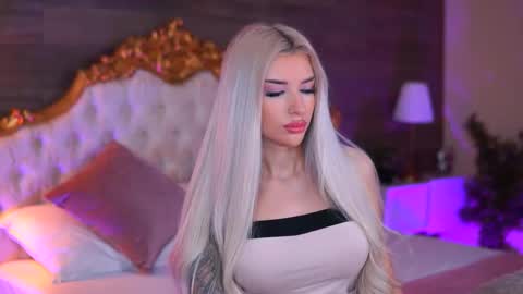 Snapshot of juicy_jessye chatting on 11-20-25, 09:14 Jessye online show from 11-20-25, 09:14