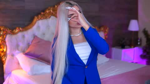 Snapshot of juicy_jessye chatting on 11-30-25, 09:19 Jessye online show from 11-30-25, 09:19