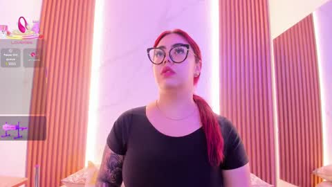 Snapshot of juicy_led_ chatting on 02-24-25, 11:21 Juicy online show from 02-24-25, 11:21