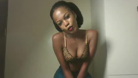 Juicey lovely online show from 03-16-26, 05:24