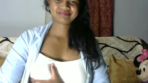 Snapshot of juicy_pretty chatting on 07-13-26, 01:41 stellah online show from 07-13-26, 01:41