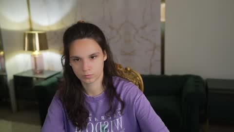 Elza online show from 04-29-26, 10:41