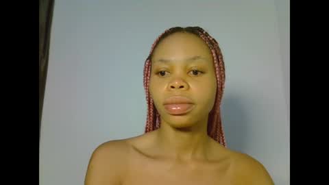 Snapshot of juicy_slut0 chatting on 07-16-26, 05:57 Champaign online show from 07-16-26, 05:57