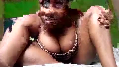 Snapshot of juicybabe102874 chatting on 04-25-26, 08:28 juicybabe102874 online show from 04-25-26, 08:28